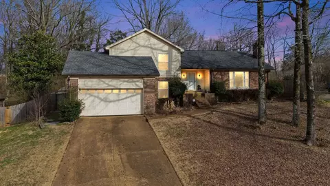 2178 Webbing Dr, Cordova, TN 38016