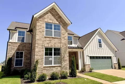 10322 Ashlyn Ln S, Collierville, TN 38017