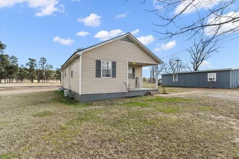 Exterior - 2030 Main St, Covington, TN 38019 photo 6 of 8