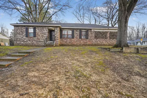 4348 Manorhaven Dr, Memphis, TN 38128