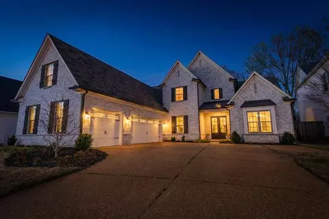 5096 Moudry Run Cv, Lakeland, TN 38002