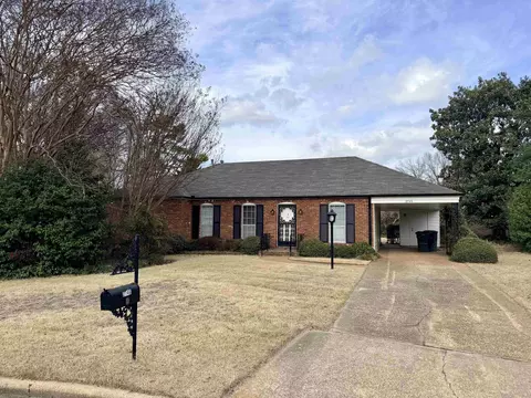 2746 Darlington Cv, Memphis, TN 38118