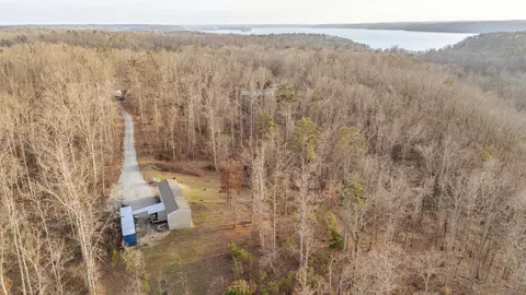 125 Elam Way, Savannah, TN 38372
