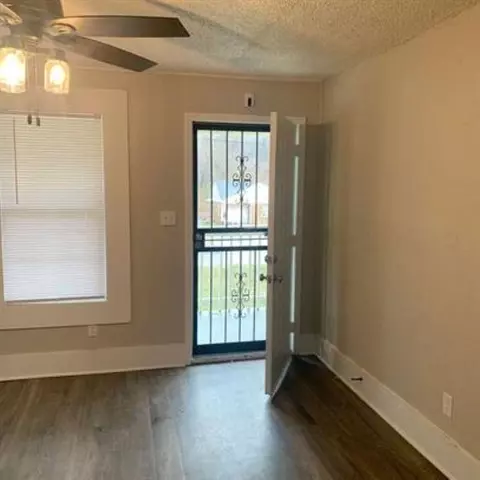 35 E Biscayne Rd E, Memphis, TN 38109 photo 6