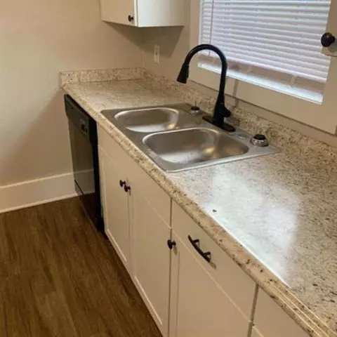 35 E Biscayne Rd E, Memphis, TN 38109 photo 3