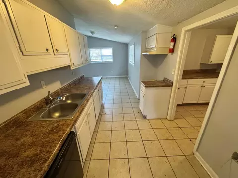 Kitchen - 3936 Ajanders Dr, Memphis, TN 38127 photo 1 of 2