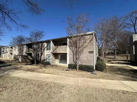 6699 Whispering Oak Pl #1, Memphis, TN 38120