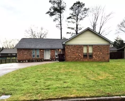 1099 Simmons Ridge Dr, Collierville, TN 38017
