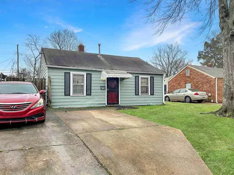 1674 Sailors St, Memphis, TN 38108