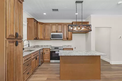 Kitchen - 4454 County Road 200 Rd, Corinth, MS 38834 photo 3 of 3