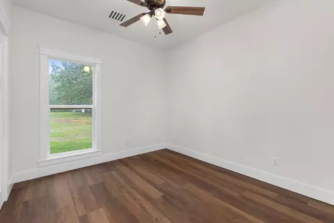 Bedroom - 4454 County Road 200 Rd, Corinth, MS 38834 photo 3 of 6