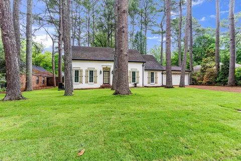 8050 Farmington Blvd, Germantown, TN 38138
