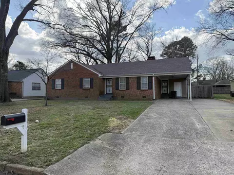 3065 Earnett St, Memphis, TN 38128