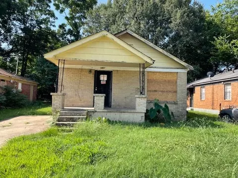 1461 E Waldorf Ave, Memphis, TN 38106