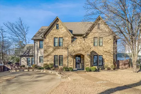 2302 Madison Ave, Memphis, TN 38104