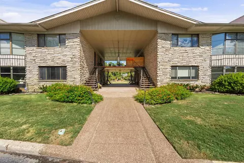 4400 Poplar Ave #28, Memphis, TN 38117