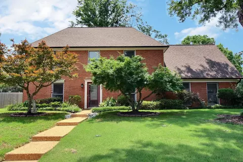 647 Winlawn Dr, Collierville, TN 38017