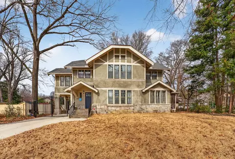 2364 S Strathmore Cir, Memphis, TN 38112