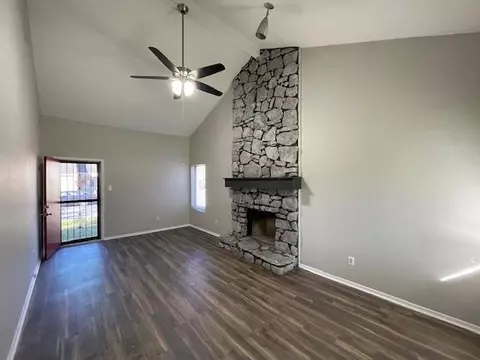 Living - 4575 Buffer Dr, Memphis, TN 38128 photo 1 of 3