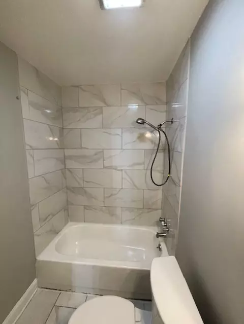 Bath - 4575 Buffer Dr, Memphis, TN 38128 photo 4 of 4