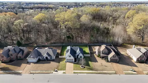 275 Laurel St, Oakland, TN 38060