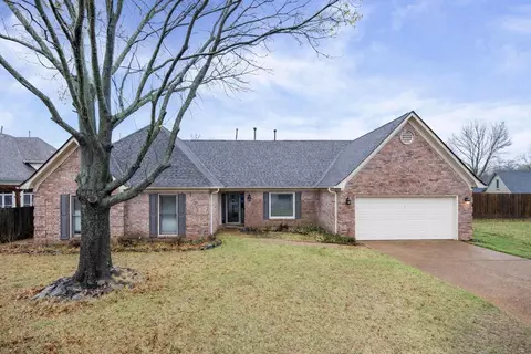 3904 Blue Shore Cv, Lakeland, TN 38002