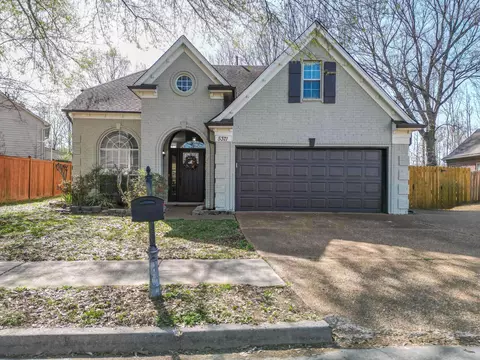 5371 Milton Ridge Dr, Arlington, TN 38002