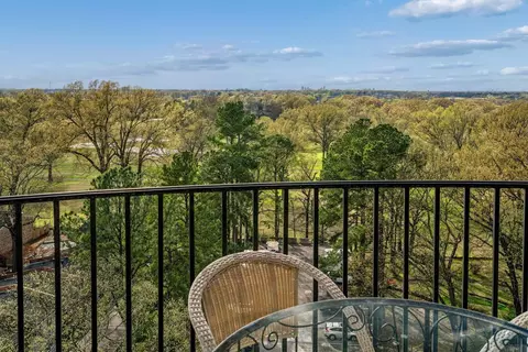 475 N Highland St #11C, Memphis, TN 38122