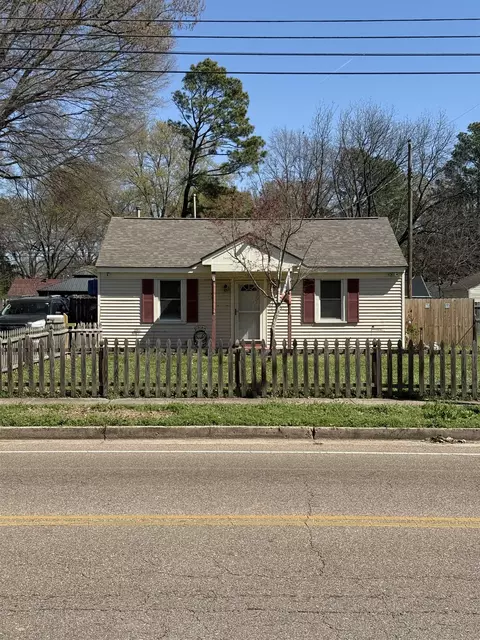 1332 Wells Station Rd, Memphis, TN 38108