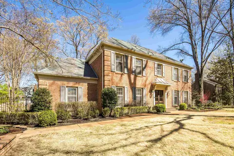 6490 S Oak Shadows Cir, Memphis, TN 38119