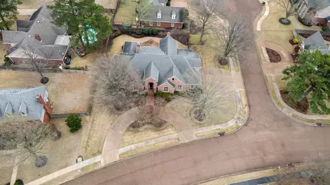 View/Area - 1186 Lake Point Dr E, Collierville, TN 38017 photo 3 of 5
