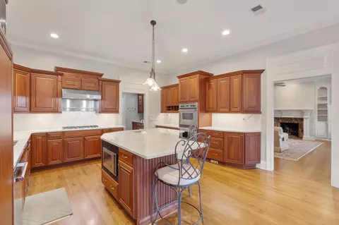 Kitchen - 1186 Lake Point Dr E, Collierville, TN 38017 photo 1 of 2