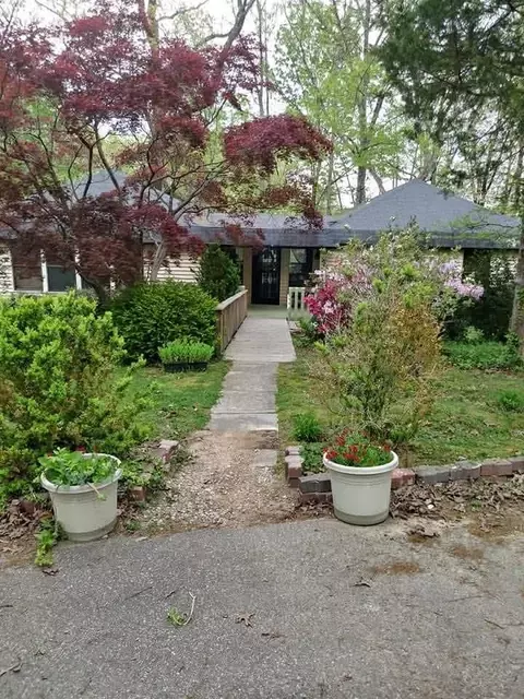 1655 Country Club Rd, Somerville, TN 38068