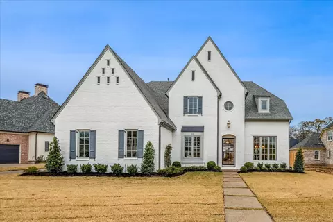 9121 Cheatham Ln N, Germantown, TN 38138