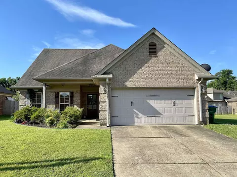 205 Hackberry Cv, Munford, TN 38058