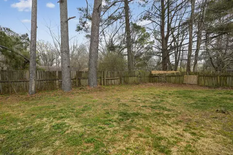 Exterior - 4480 Kerwin Dr, Memphis, TN 38128 photo 7 of 10