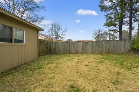 Exterior - 4480 Kerwin Dr, Memphis, TN 38128 photo 8 of 10