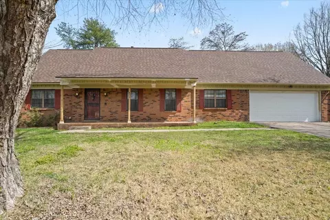 676 Hermitage Trail Dr, Collierville, TN 38017