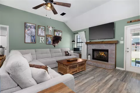 Living - 273 Andy Dr, Drummonds, TN 38023 photo 2 of 3