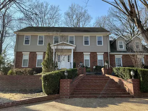 7939 Dovie Ln, Germantown, TN 38138