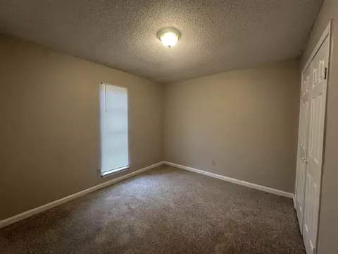 Bedroom - 2225 Eveningview Dr, Memphis, TN 38134 photo 3 of 5