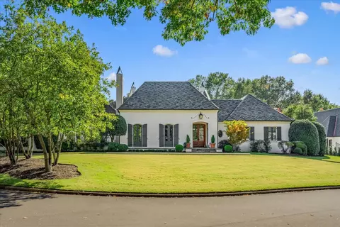 202 Cloister Green Ln, Memphis, TN 38120