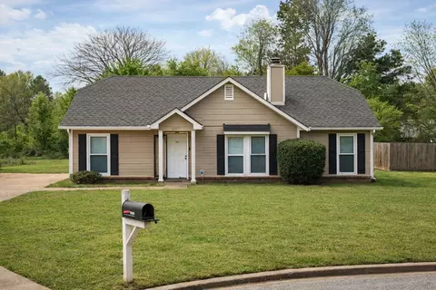 6577 Chauncey Dr, Memphis, TN 38141