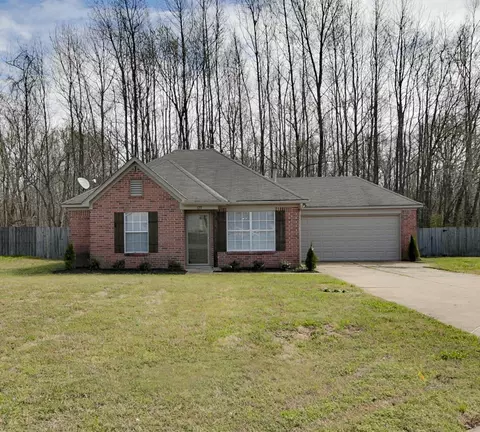 125 Pine Ridge Ln, Oakland, TN 38060