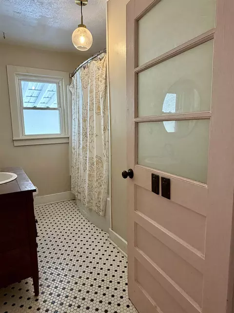 Bath - 160 Chewalla Rd, Ramer, TN 38367 photo 3 of 5