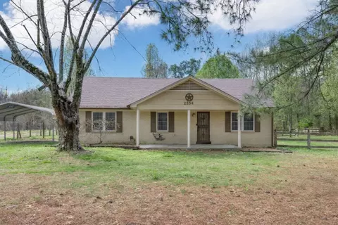 2554 Maple Dr, Atoka, TN 38004