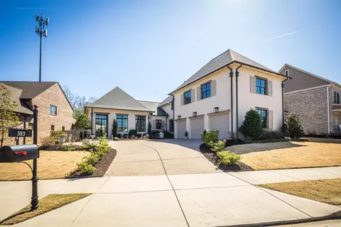 Exterior - 353 Bubby Dr, Collierville, TN 38017 photo 3 of 9