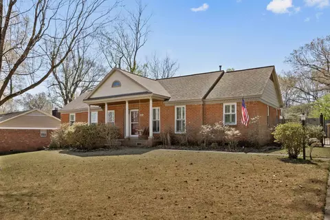 6101 Ivawood Dr, Bartlett, TN 38134