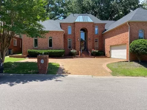 2499 Eagleridge Ln, Cordova, TN 38016