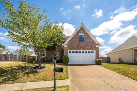 10166 Lynham Dr, Cordova, TN 38016